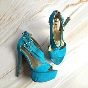 Shi by Journeys teal platform high heels